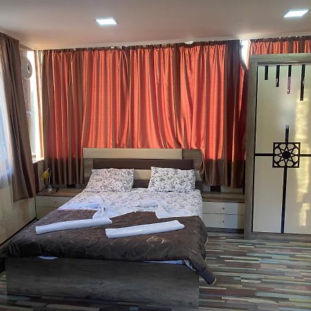 Apartamento Gardenie Kutaisi Exterior foto