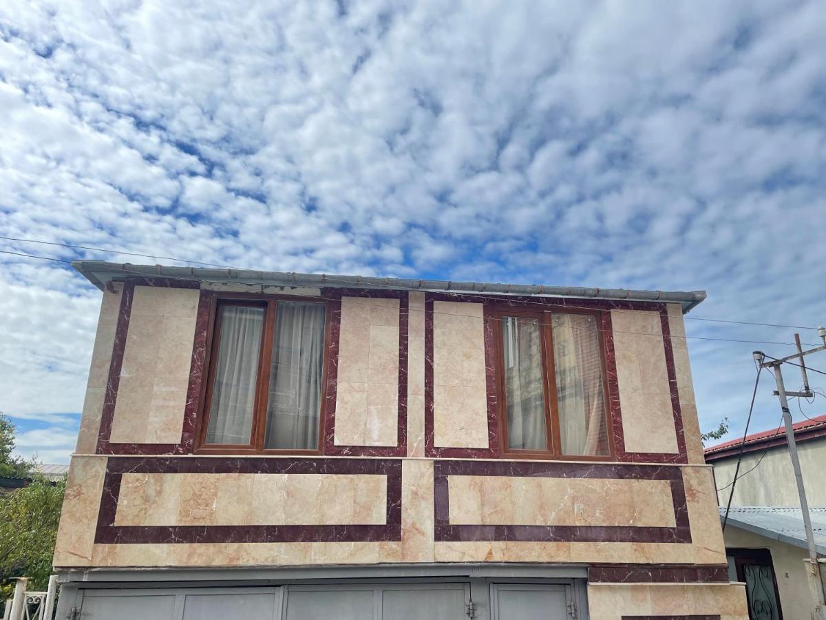 Apartamento Gardenie Kutaisi Exterior foto